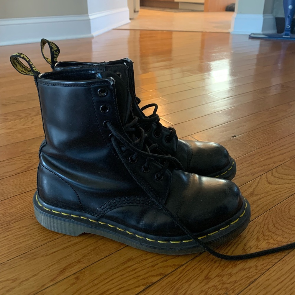 Black classic doc martens